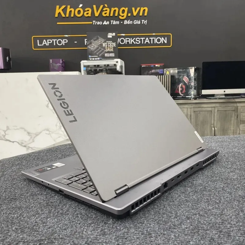 Thiết kế tổng quan Lenovo Legion 5 15IAH7H