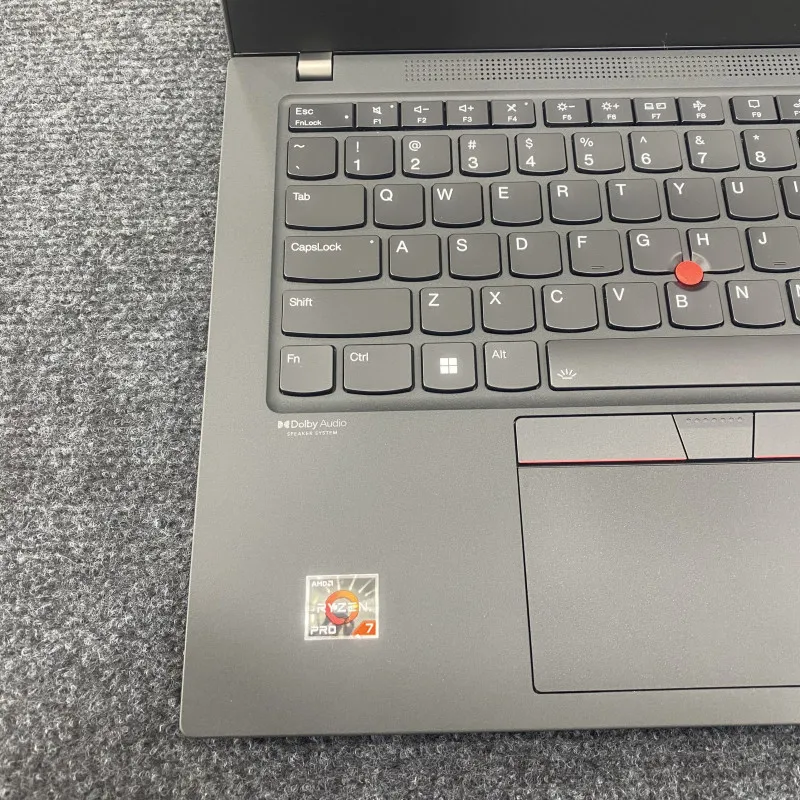 Bàn phím của Lenovo ThinkPad T14s Gen 2 được thiết kế tiêu chuẩn vàng