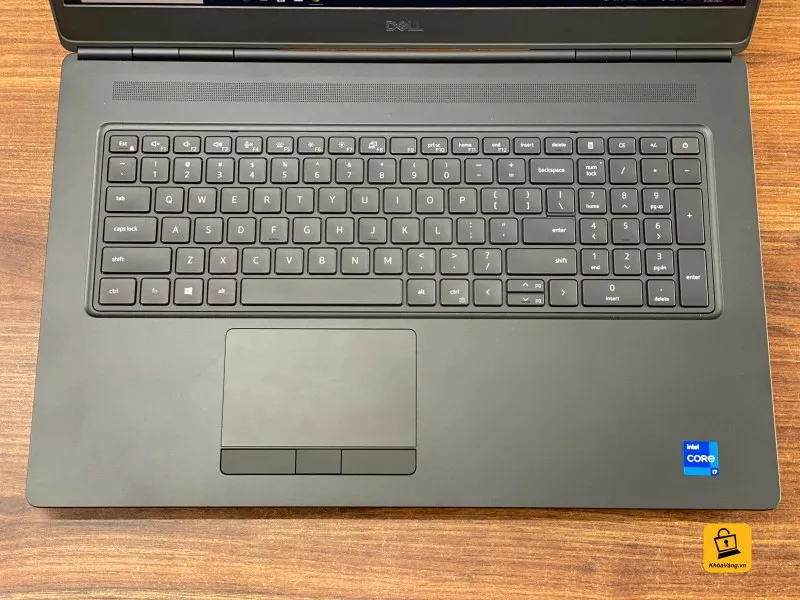Dell Precision 7760 được trang bị bàn phím có layout đầy đủ