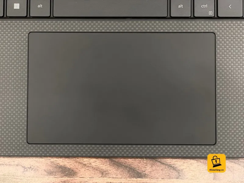 Touchpad Dell của XPS 17 9710 Nhạy & Linh Hoạt