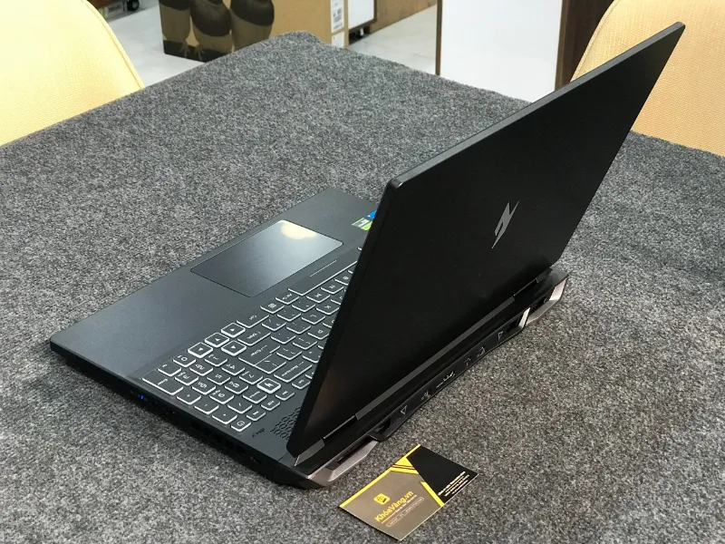 Acer Nitro 16 Core i5-13500H rẻ