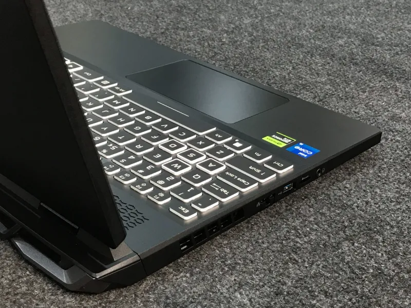 laptop Acer Nitro 16 Core i5-13500H giá rẻ