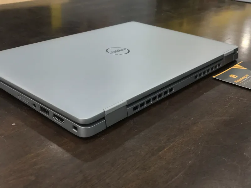 Dell Latitude 5330 (2022) tốt