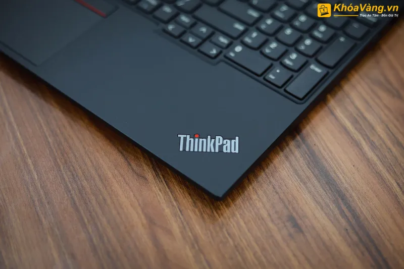 Lenovo ThinkPad E16 Gen 1 bền