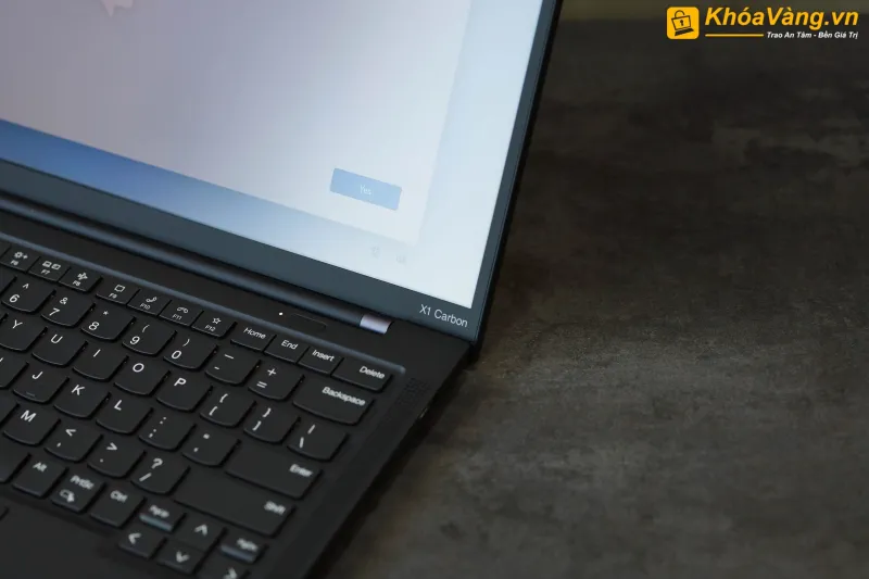 Lenovo ThinkPad X1 Carbon Gen 11 giá rẻ