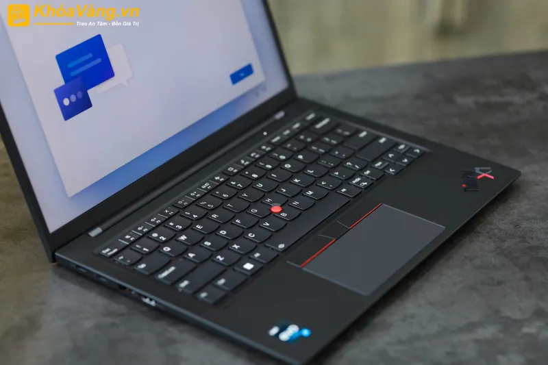 Lenovo ThinkPad X1 Carbon Gen 11 uy tín