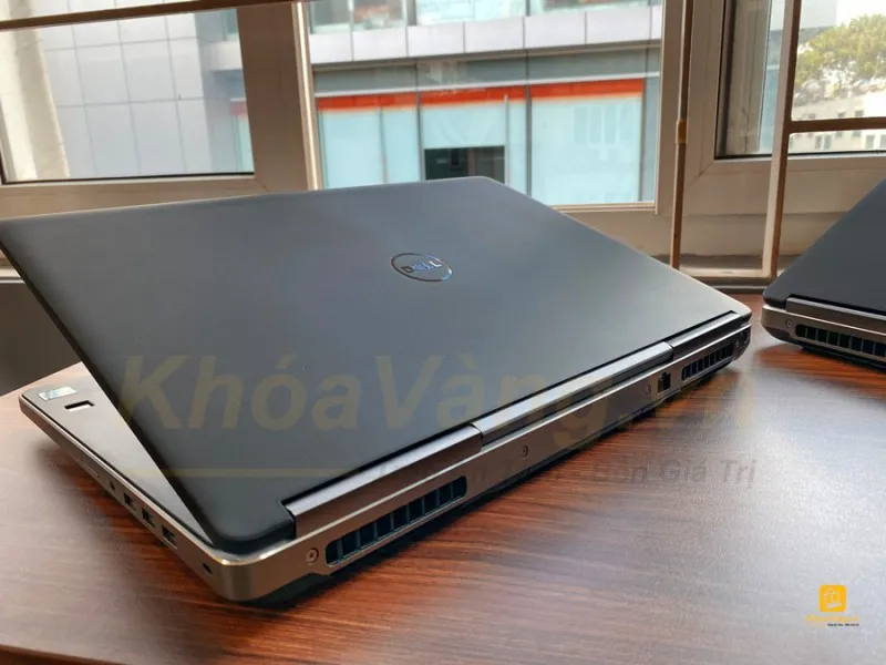 Dell Precision 7720 Core i7 đẹp bền