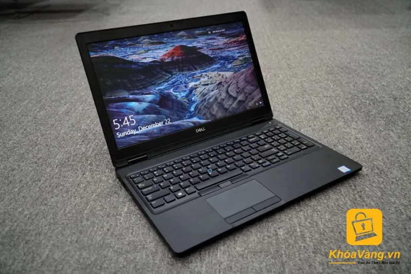 Dell Latitude 5590