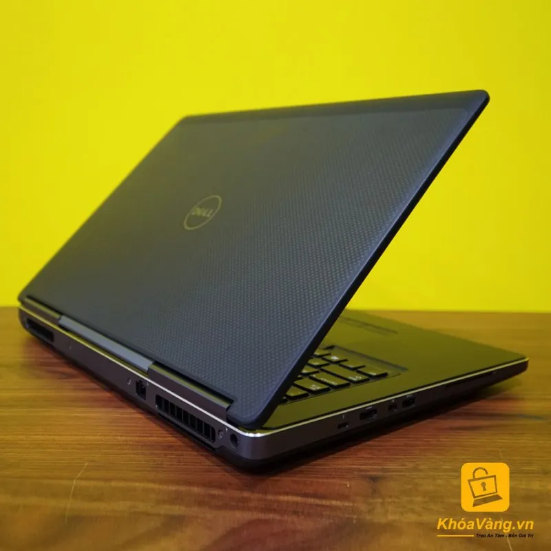 Dell Precision 7710 | i7 -6820HQ | RAM 16GB | SSD 512 GB | Quadro M4000M 4GB | 17 inch FHD