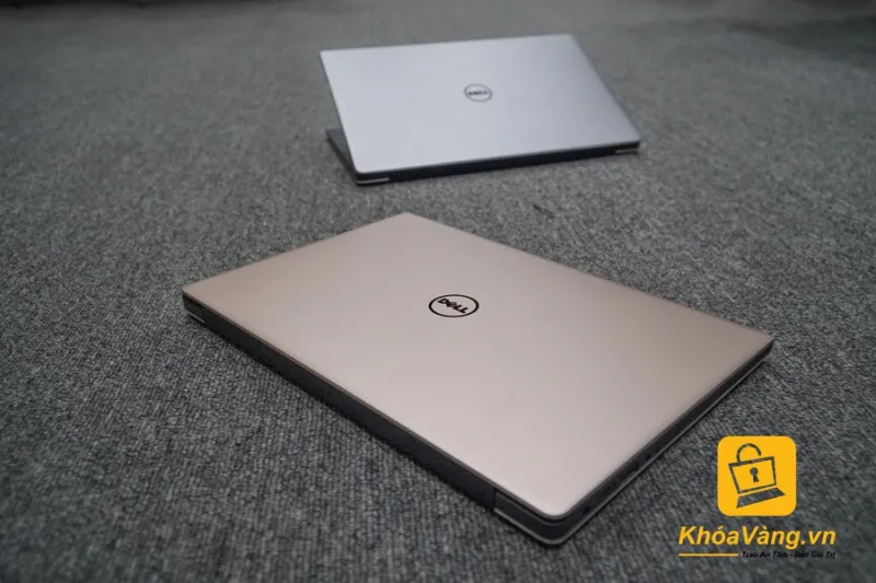 tổng thể của XPS 9360 khá mỏng và nhẹ