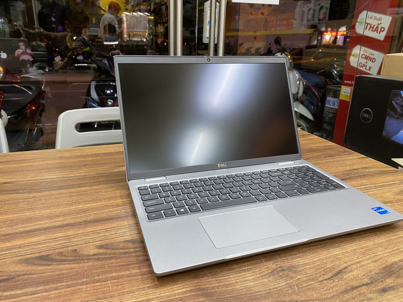Dell Precision 3561 | Core i5-11500H | RAM 16GB | SSD 512GB | UHD Graphics | 15.6