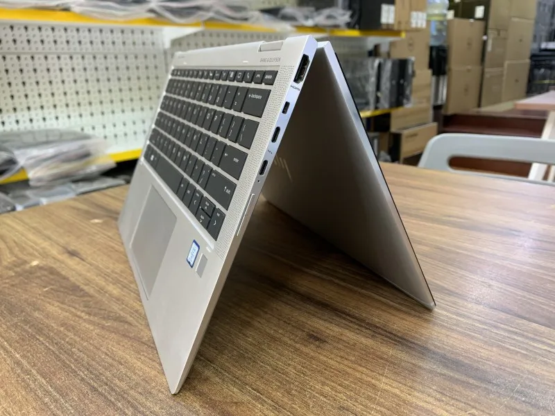Laptop HP EliteBook X360 1030 G4 - Laptop and Tablet in 1