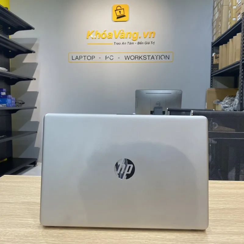 HP Laptop15-EF2127WM với thiết kế tinh tế, sang trọng