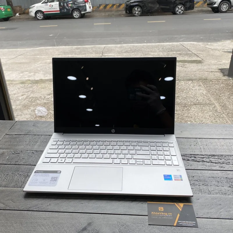 HP Pavilion 15- eg2071cl