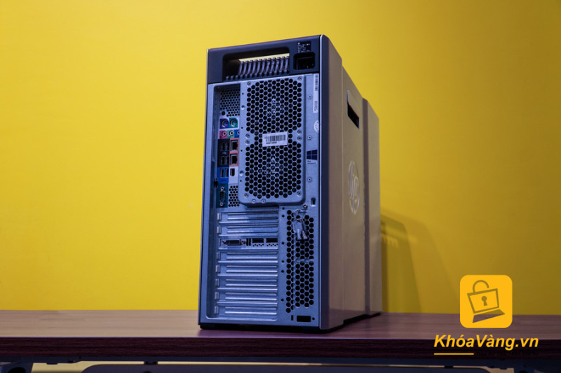 HP Z820 Workstation - Dual Xeon Render