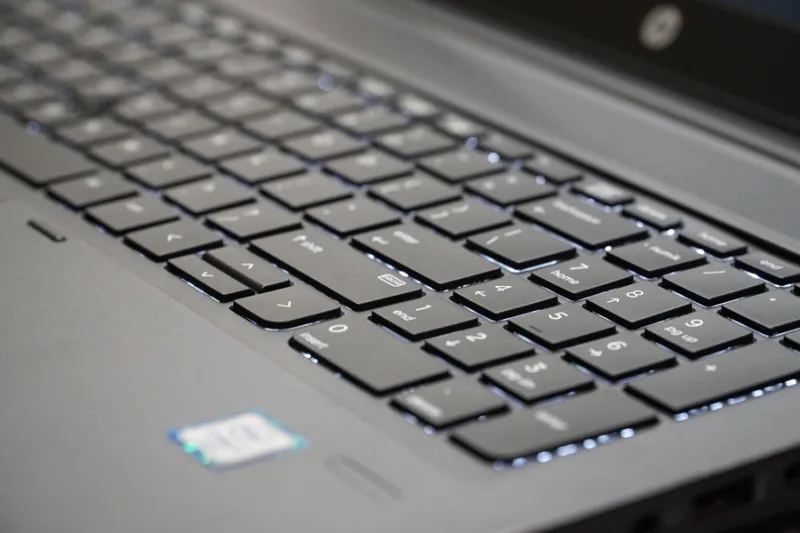 HP ZBook Studio G3 được trang bị bàn phím Chiclet với thiết kế chống tràn
