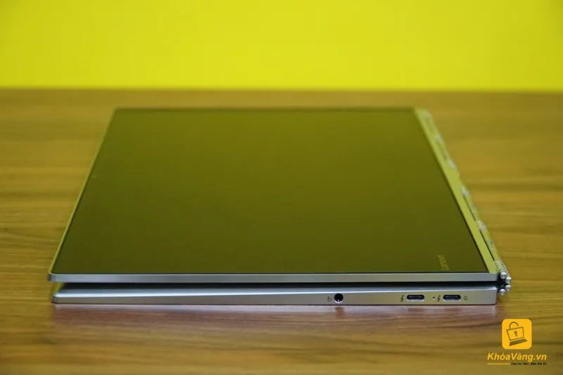 Laptop Lenovo Yoga 720-12IKB-81B5 | Khóa Vàng