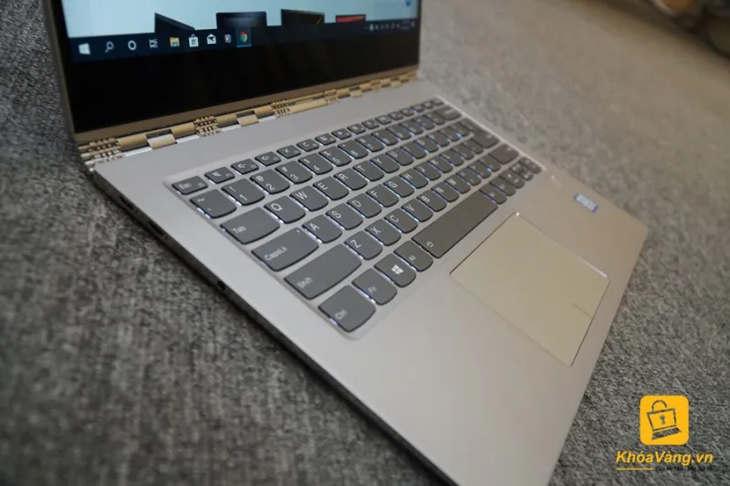 Laptop Lenovo Yoga 920-13IKB-80Y7 | Khóa Vàng