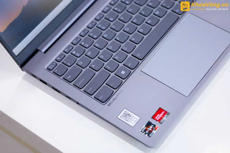 Bàn phím và Touchpad nhanh nhạy trên Lenovo ThinkBook 14 G5+ ARP R7