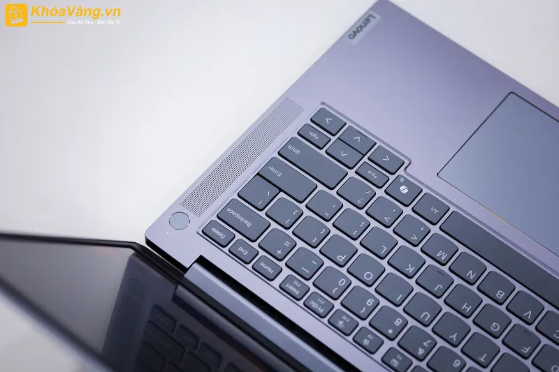 Lenovo ThinkBook 14 G4+ ARA trang bị webcam sắc nét, âm thanh chân thực