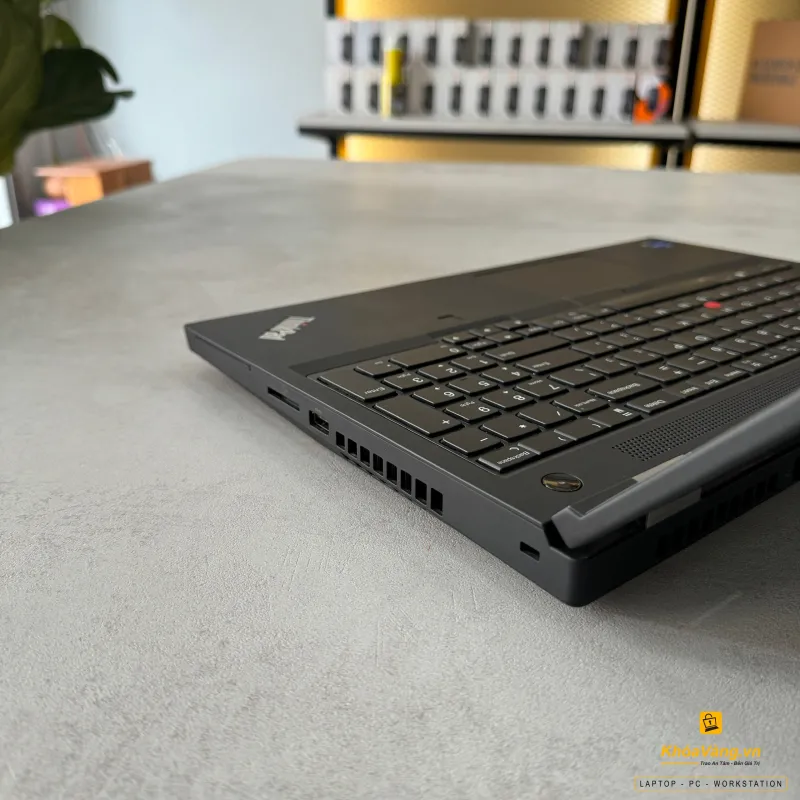 Lenovo ThinkPad P15 Gen 2 i7 được trang bị một hệ thống tản nhiệt mạnh mẽ